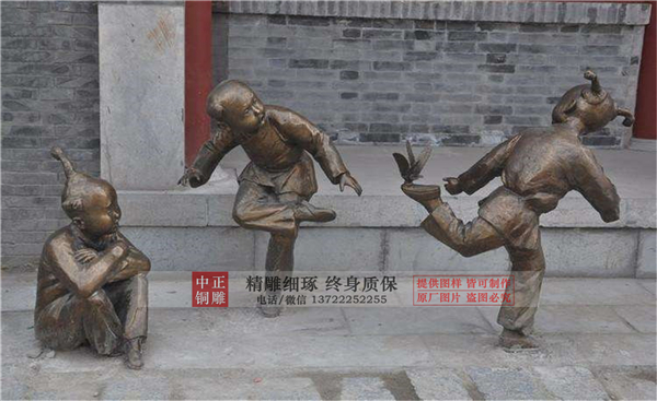 踢毽子雕塑.jpg