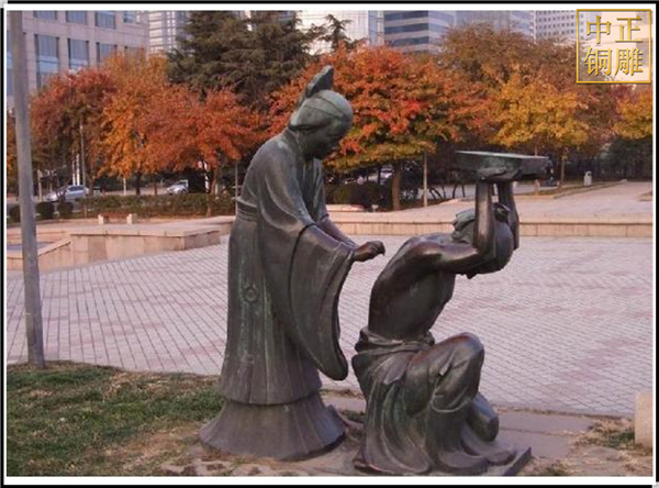 精忠報國校園雕塑.jpg